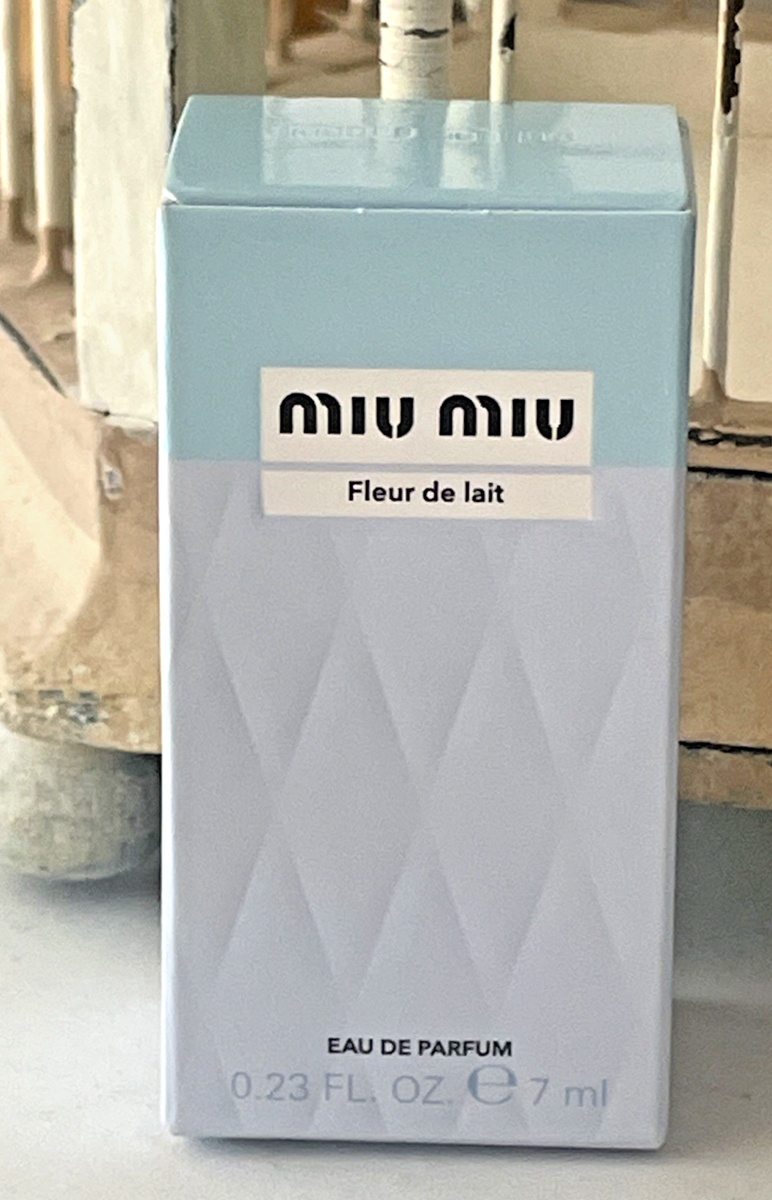 Miu Miu Fleur de lait Eau De Parfum / EDP MINI Splash 0.23 oz/7 ml