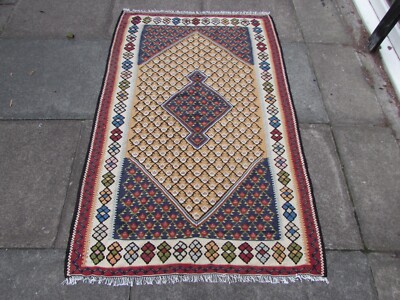Feiner Vintage traditionelle handgefertigte orientalische Wolle gelb kleiner Kilim 152x97cm 