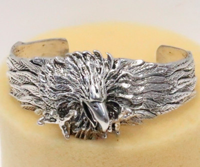 BEAUTIFUL G & S BIKER STYLE TEXTURED EAGLE CUFF BRACELET