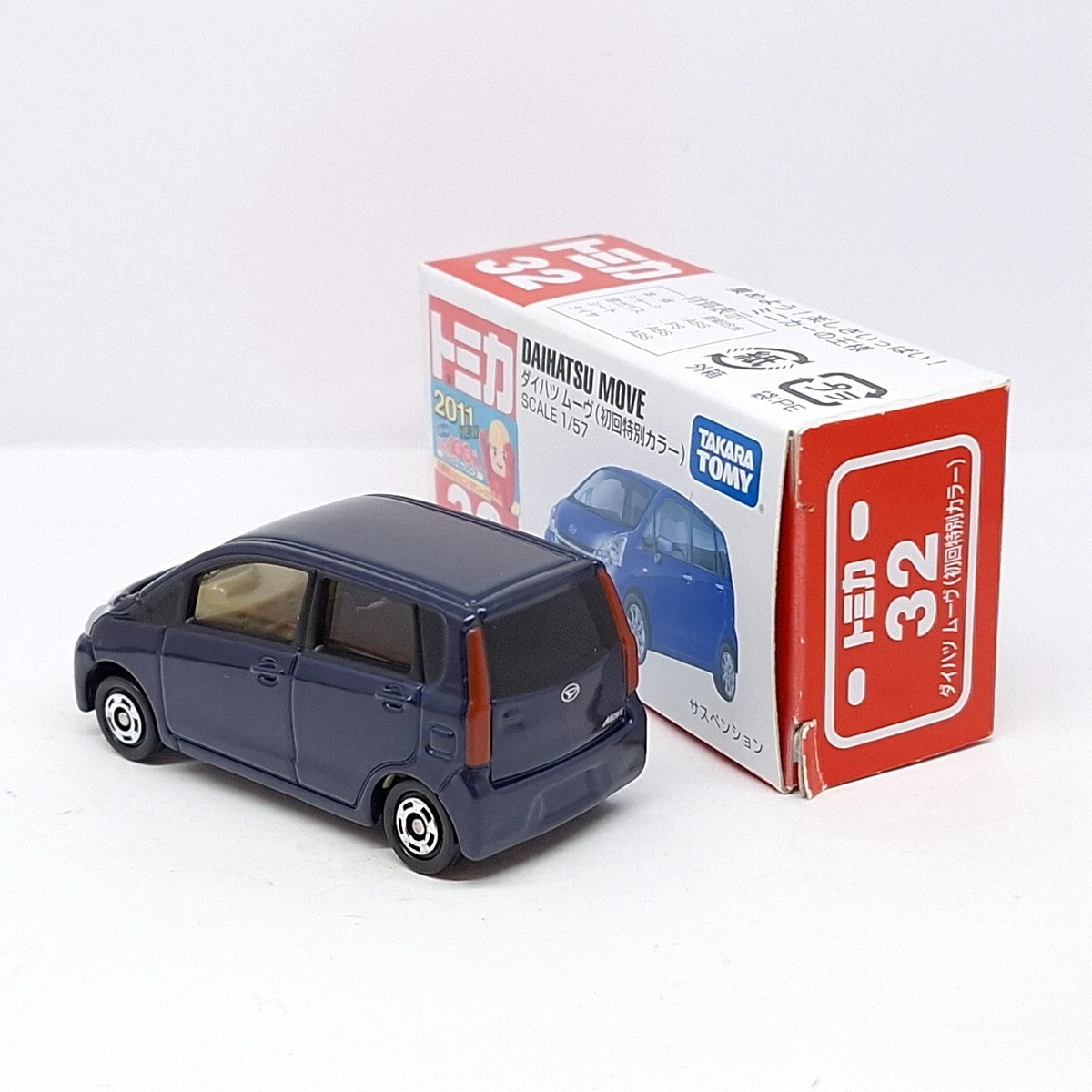 ミニカー Daihatsu move TOMICA 32 Daihatsu Move 1/57 TOMY NEW 32 First edition 2011