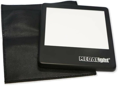 Medalight LP-100N Pannello Luminoso LED Ultrasottile Visualizzatore Scorrevole con Batterie e Panno - Foto 6 di 6