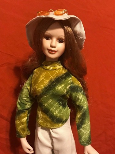 Ashley Belle Limited Edition Genuine Porcelain Keepsake Doll - Picture 4 of 11