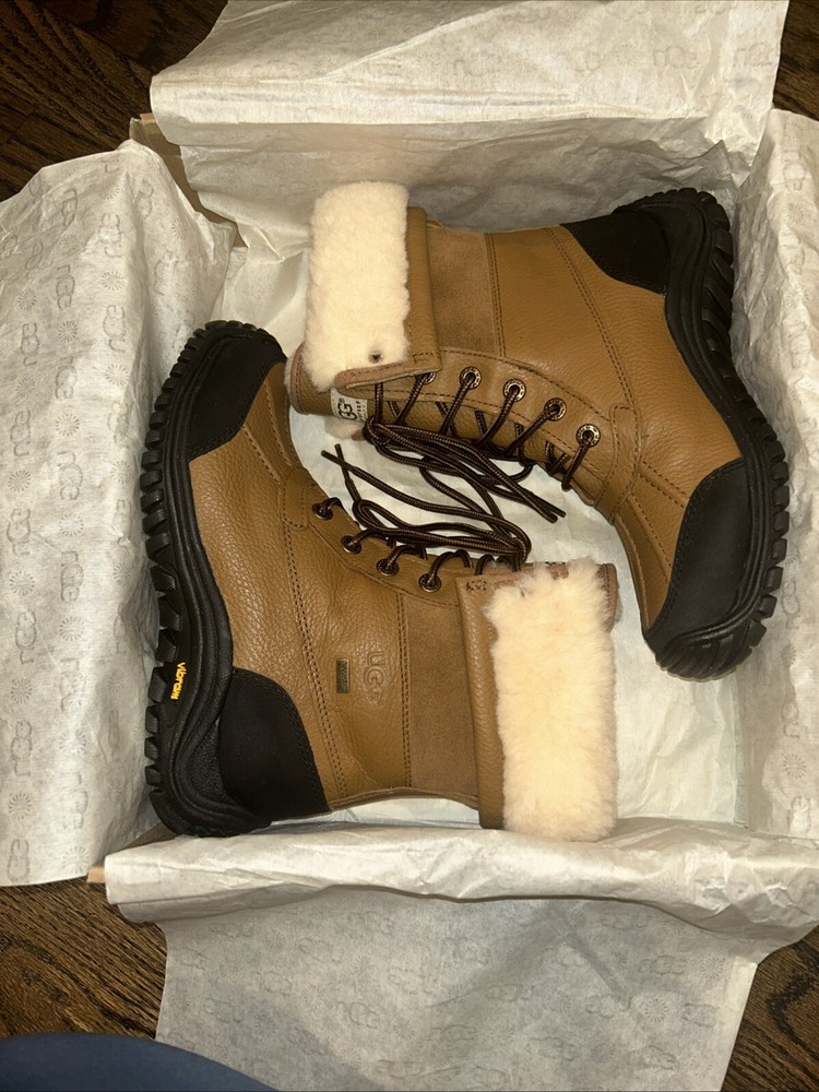 UGG  women's Adirondack iii boots Size 6