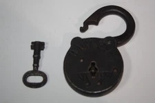Vintage Hawkeye 6-Lever Lock -Padlock w/Original Key- Works