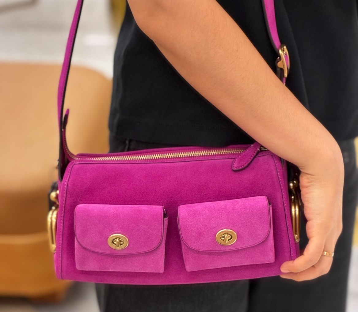 coach バッグ Coach Turnlock Haversack Mini 27 Suede Shoulder Bag Fuchsia