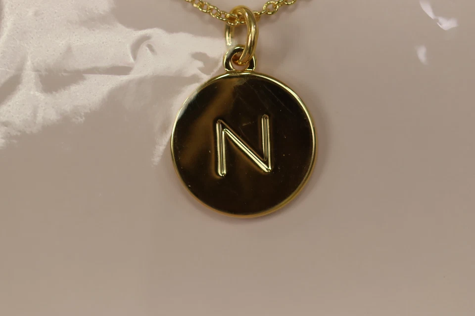 Collar Colgante Kate Spade New York Iniciales Chapadas en Oro 12k N, 17" + 3" Exten Foto 2 de 3