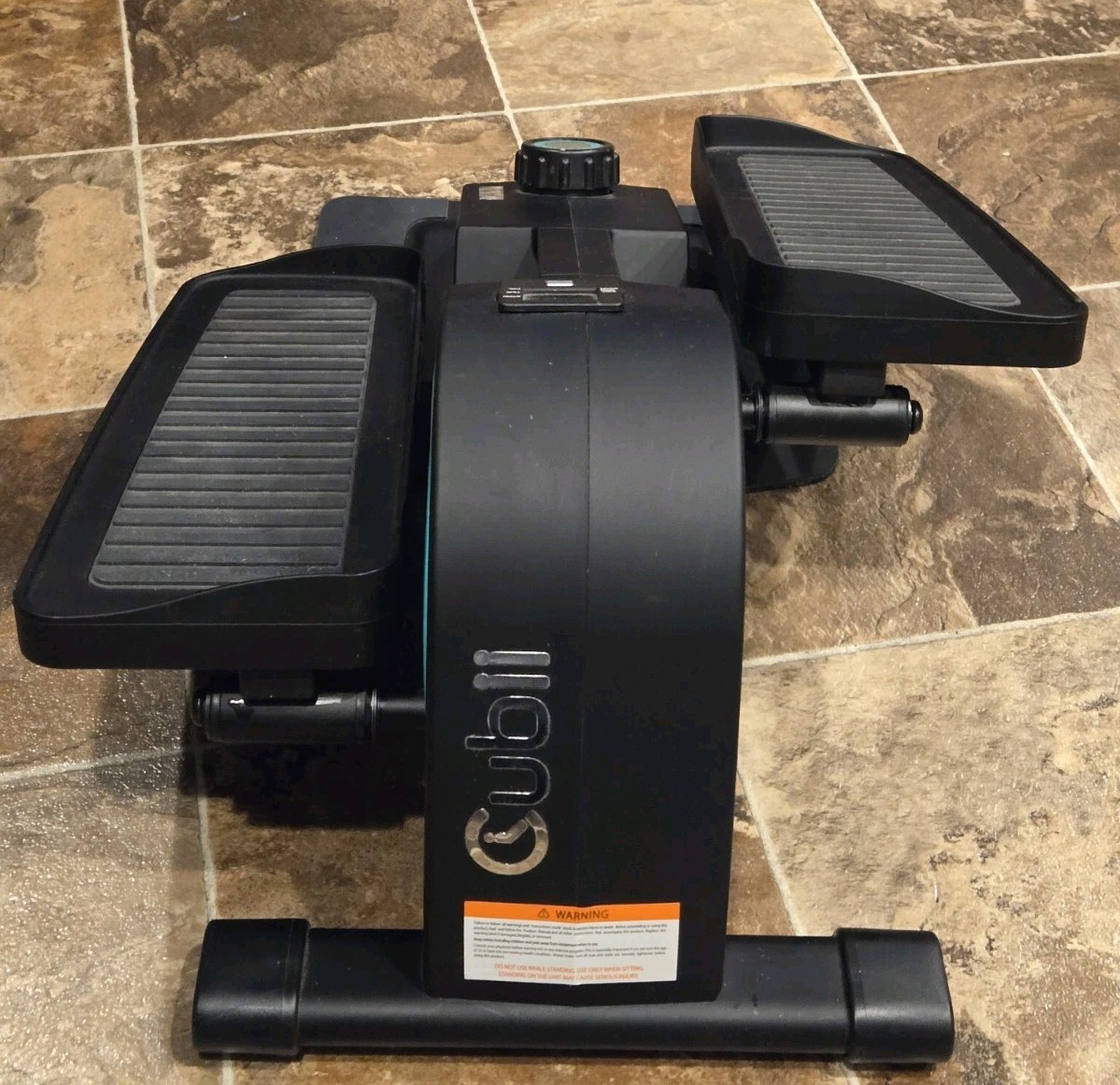 Cubii Workout Compact Seated Elliptical  Model F3A2AQU Turquoise. Works. Good.