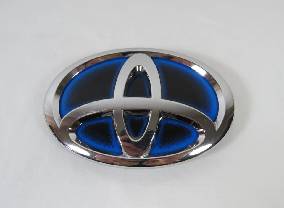 15-19 Toyota Prius C Parrilla Delantera Emblema Insignia Logo Símbolo Calcomanía Original OEM Foto 2 de 4