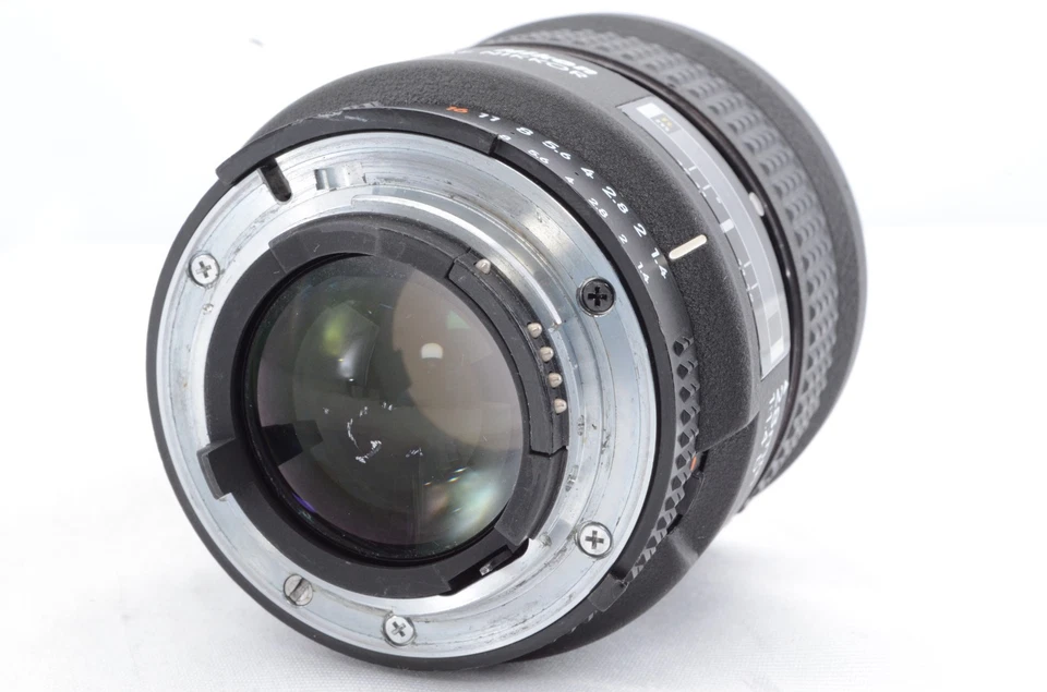 Nikon AF Nikkor 28mm F1.4D Wide Angle Prime Lens from Japan #R4861 - Image 3 of 4