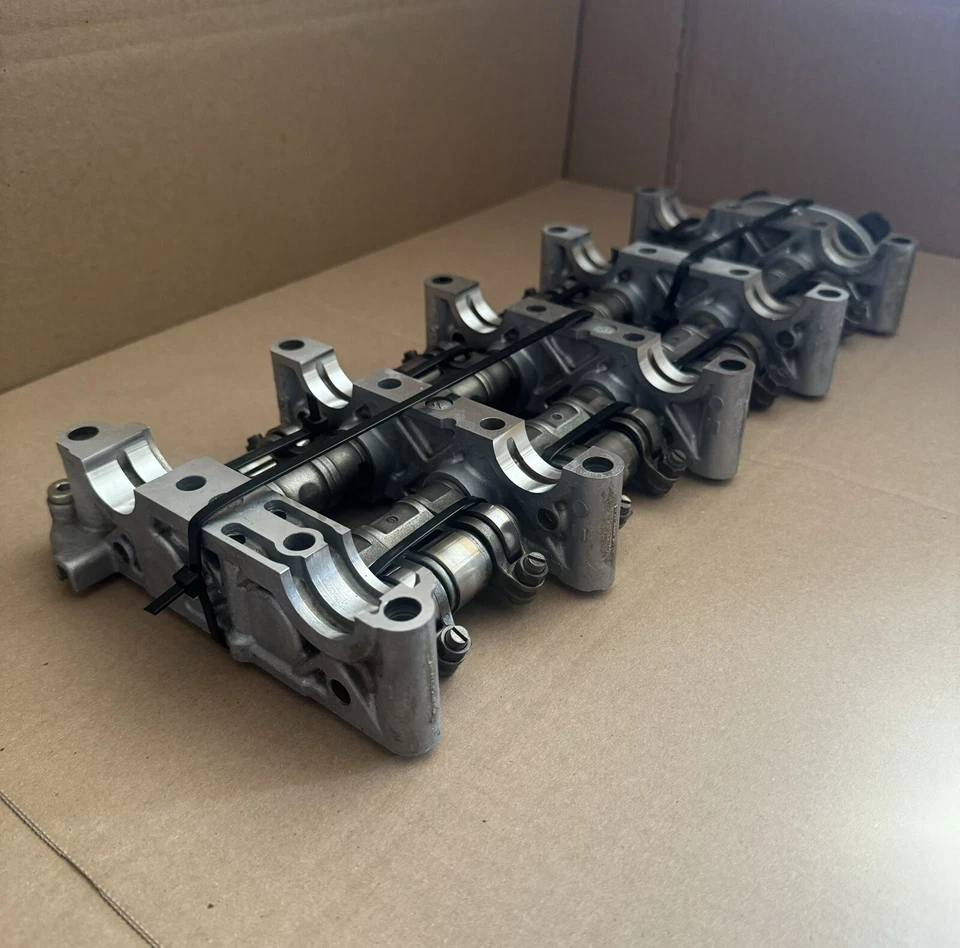 2002 2003 2004 2005 2006 Acura RSX Type S Rocker Arm Assembly - Image 4 of 4