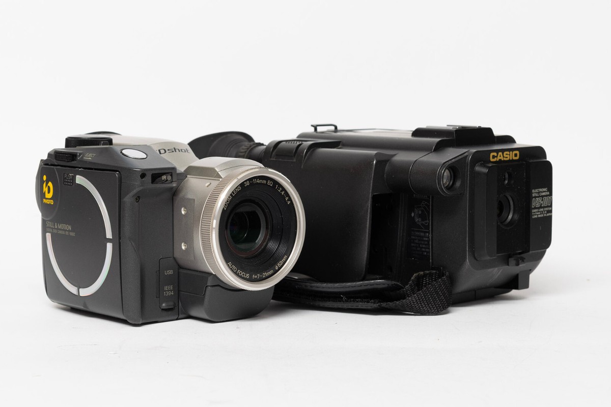 Casio VS-101 Still Video Camera from 1986 plus Sanyo IDC