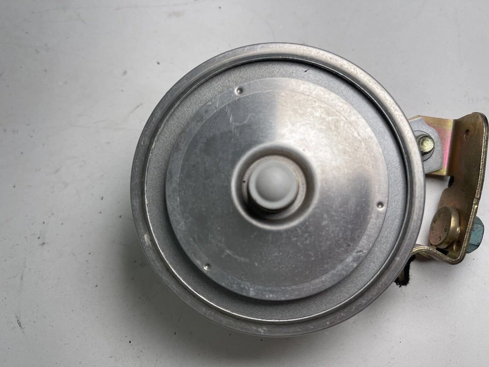 MK4 2002 Volkswagen Passat bocina OEM 3B9 951 167 A Foto 3 de 4