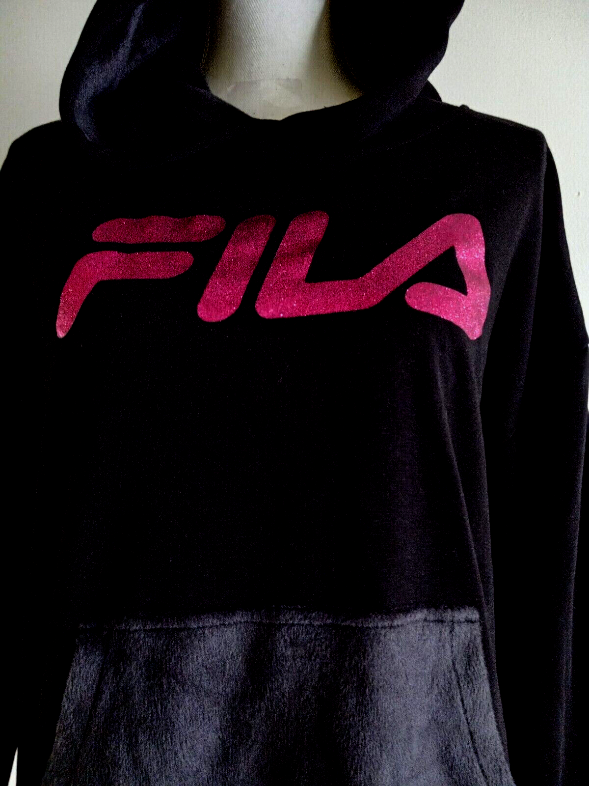 FILA Pullover foderato in pile felpa con cappuccio nero carbone lampone $60 nuovo con etichette
