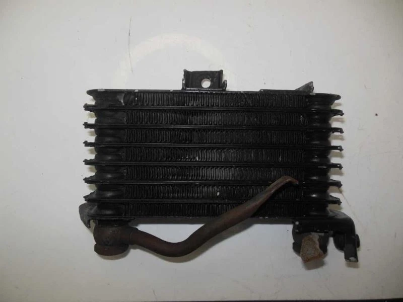 Enfriador de aceite de transmisión 1991 92 Isuzu Impulse turboalimentado Foto 3 de 3