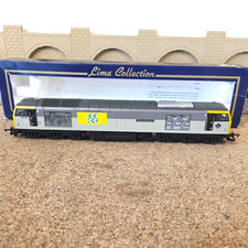 LIMA OO GAUGE  L204876  CLASS 60 040  ' BRECON BEACONS '  RAILFREIGHT   RARE