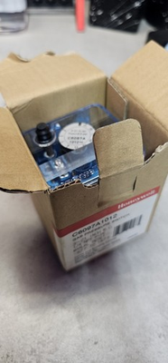 #ad NEW OPEN BOX HONEYWELL C6097A1012 GAS PRESSURE SWITCH 1 4quot;NPT PIPE $115.00