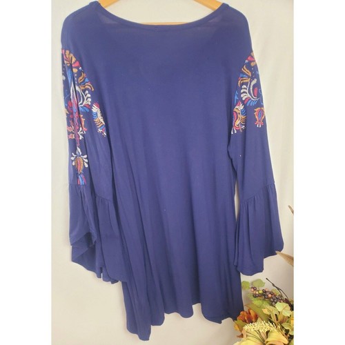 Reba Top L Navy Blouse Rayon 3/4 Sleeves Embellished Rhinestones Womens Size - Picture 2 of 12