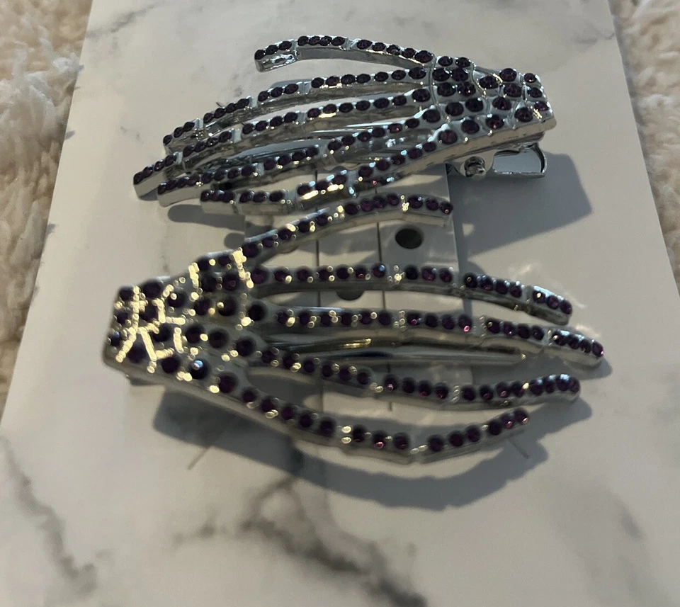 Pinzas para el cabello góticas para fiesta de Halloween púrpura estrás esqueleto de mano pasadores Foto 2 de 4