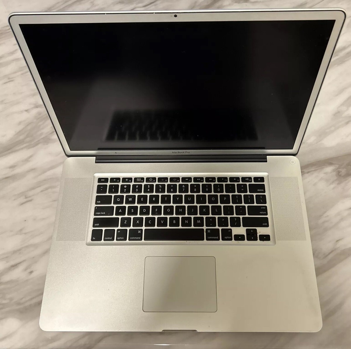 MacBook Pro A1297 Full HD 17インチ i7 CS6他