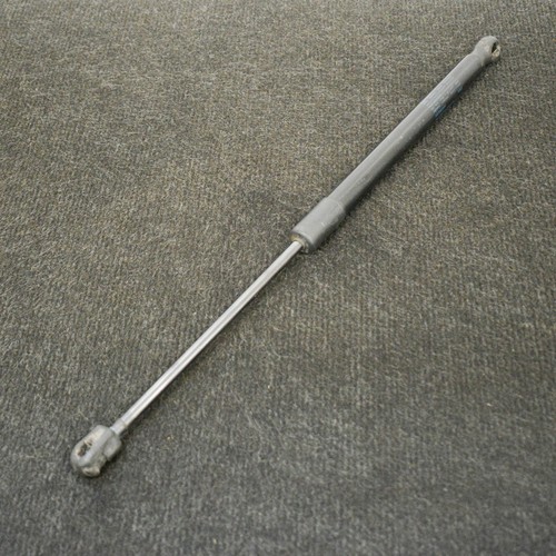 VOLKSWAGEN PASSAT B7 VARIANT Heckklappe links Gasstrebe 3AF827550B 2011