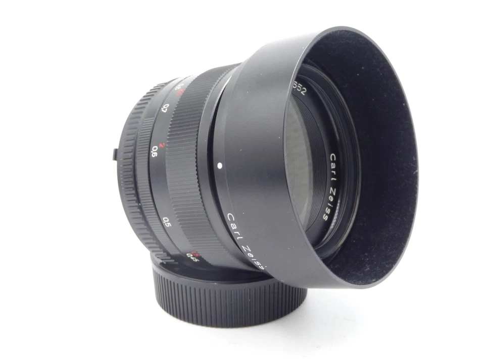 Zeiss Planar 50mm f1.4 ZF.2 para Nikon F + tapa trasera, filtro UV, capó, funda blanda Foto 4 de 4