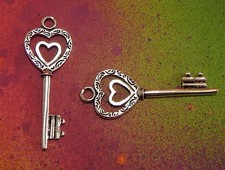 30 Heart Keys Skeleton Key Silver Ornate Charm Pendants Charms Wedding Favors