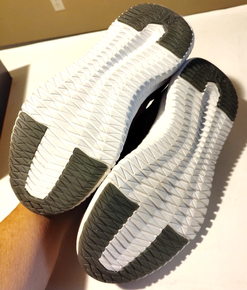 NUEVO ZAPATO DEPORTIVO REEBOK FLEXAGON 3.0 TRABAJO MUJER Talla 6.5 W Borgoña RB429 Foto 3 de 4