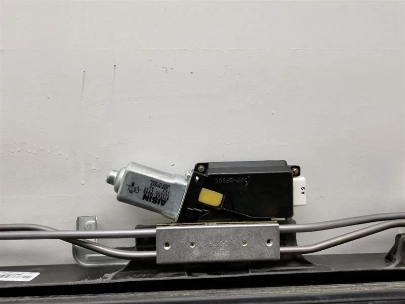 01 02 03 04 05 06 07 TOYOTA SEQUOIA SUNROOF ASSEMBLY NO MOTOR GLASS - Image 3 of 4