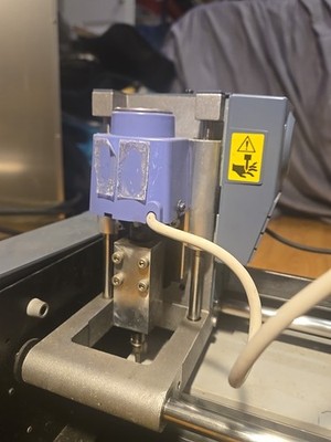 Roland Modela MDX-15 3D Plotter - Milling Machine - Turns On