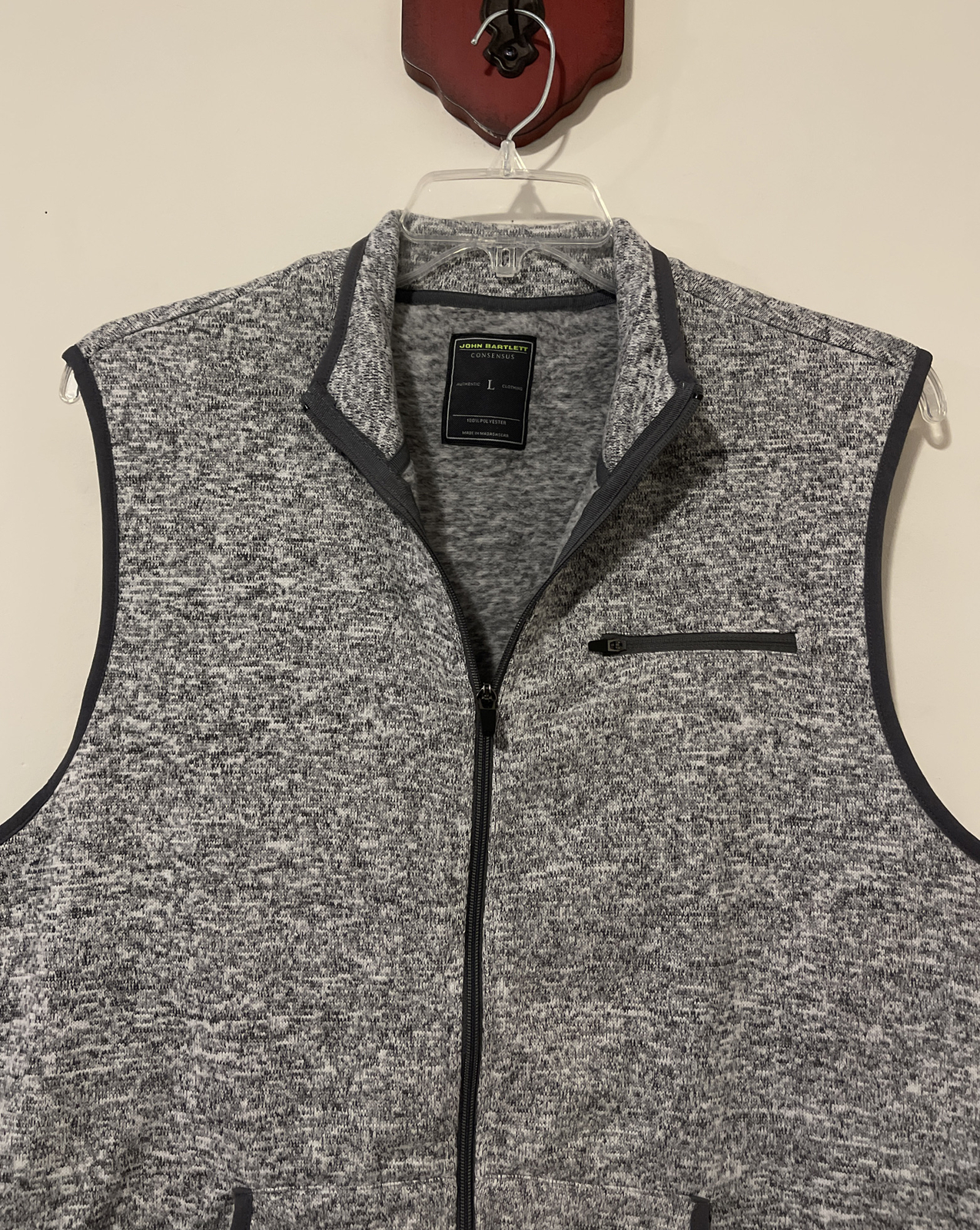 John Bartlett Consensus Mens Large Gray Sleeveles… - image 2