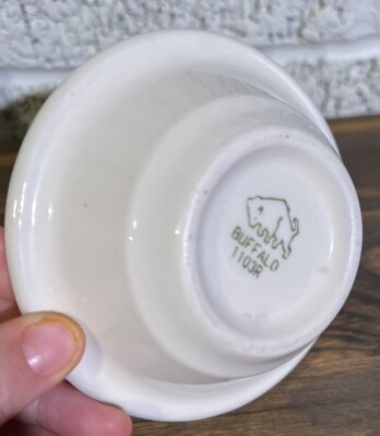 Buffalo 1103R Restaurant Salsa /dip Sauce Bowl Small Ivory Color 4.75 