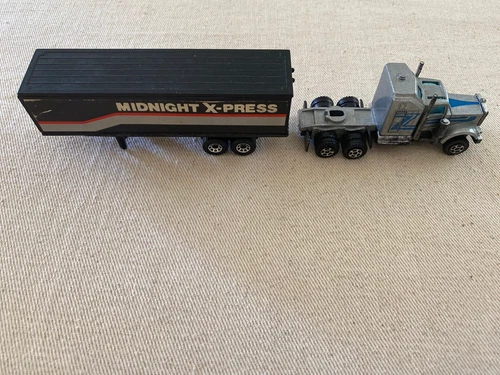 Midnight X-Press Silver Black Lorry Matchbox 1981 Vintage Toy Collectable