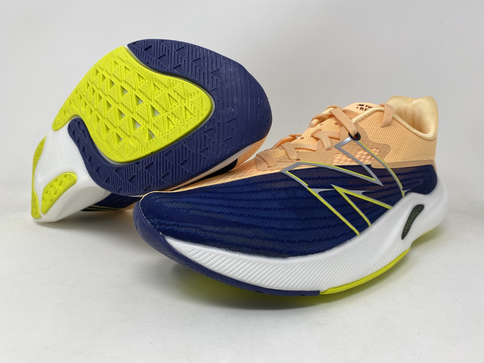 new balance women's fuelcell rebel v2 running shoes