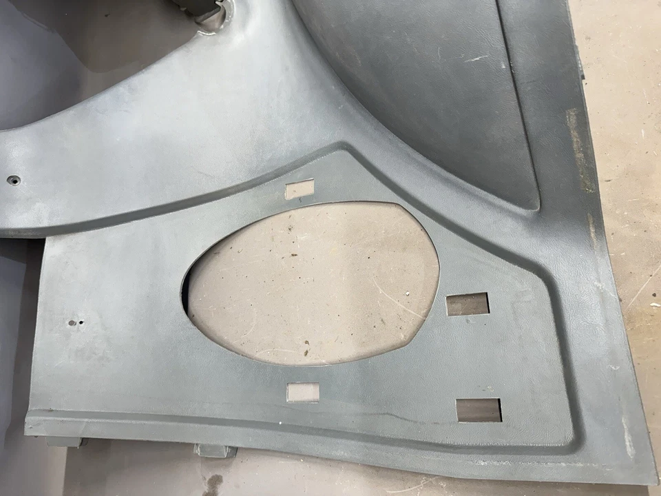 1982 - 1992 雪佛兰 Camaro Berlinetta 门板内部装饰庞蒂亚克 Firebird 原始设备制造商 — 第 2/4 张图片