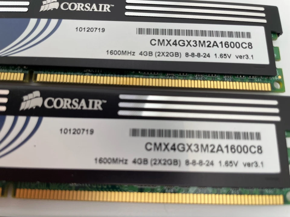 Corsair XMS3 6GB Kit (3x2GB) DDR3 Memory (3) & 2 XMS3 4GB Kit (2x2GB) DDR3 Memor - Image 3 of 4