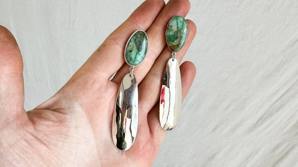 Aadya earrings deals