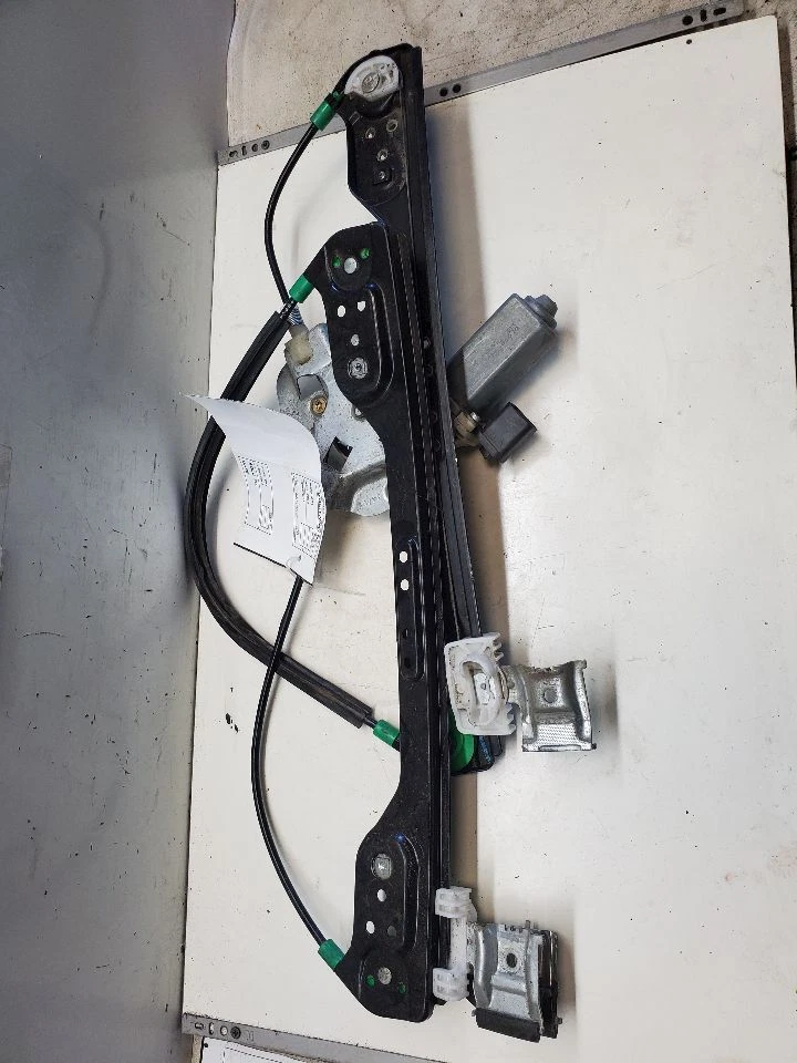 Chrysler 300C STD 2005-2006, regulador de ventana delantera, 5,7 L, n.º de parte: 5065470AD Foto 4 de 4