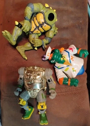 3 Dudes Vintage Lot Of TMNT Action Figures Broke/Damaged Parts Lot Ninja Turtles
