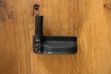 Sony VG-C4EM Vertical Battery Grip per A7IV  A9II  A7R IV  A1  