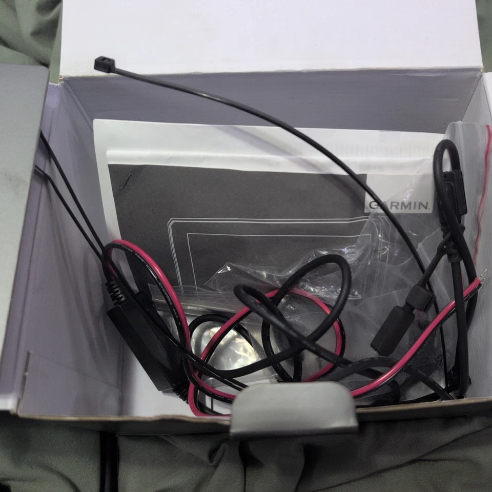 Garmin Zumo XT 5.5" All-Terrain Motorcycle Navigator GPS Device | 010-02296-00 - Image 4 of 4