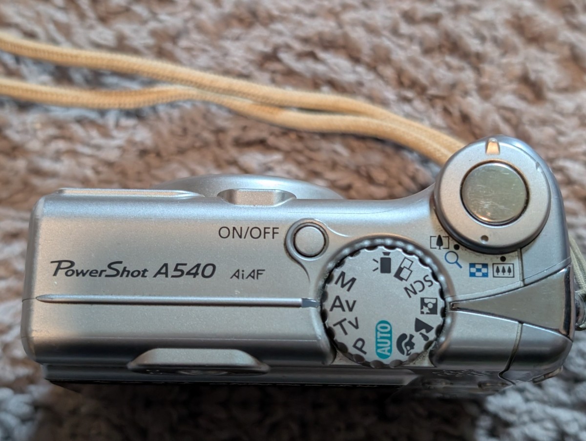 桜　Canon PowerShot A540　キャノン デジカメケース付き 桜様専用 Canon PowerShot A540 キャノン デジカメケース付き