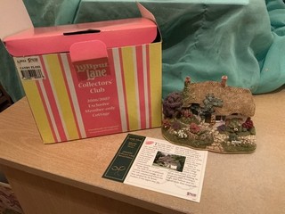 Lilliput Lane Candy Floss Boxed with Deeds L2933 exclusive club members 2006/7