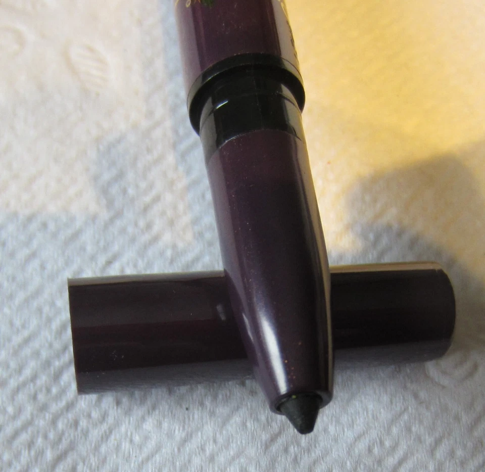 Tarte ModernEYES Impermeable Sin Arrugas Sombra/Revestimiento VERDE MUSGO/NEGRO - MUY BUEN ESTADO Foto 3 de 4