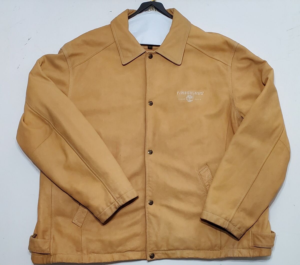 TIMBERLAND FALL 2003 HUGE LOGO ON BACK LEATHER WHEAT COLORED TIMBERLAND FALL 2003 HUGE LOGO ON BACK LEATHER WHEAT COLORED