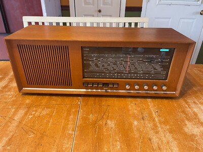 Vintage Mid Century Modernist Era West Germany SABA Lindau E tube Radio RARE