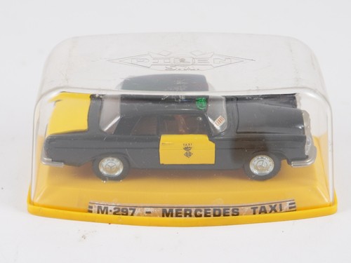 Pilen Spain M297 Mercedes Taxi 1/43 IN Box - Picture 1 of 11