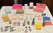 Sylvainian Family Calico Critters Lil' Woodzeez Honey Bee 50 piece Mixed Lot