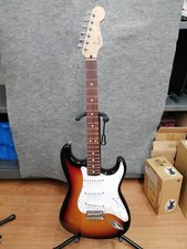 FENDER JAPAN ST-STD 3TS/R Chitarra elettrica