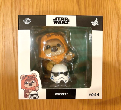 Hot Toys Cosbi Star Wars Collection #044 Wicket Celebration