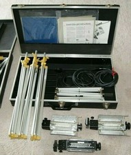 Lowel Tota-Light Lighting Kit Case 3 Lights 3 Stands 3 Lamps 3 Cords Gels More